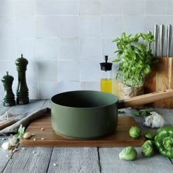 Casserole Ector Induction Aluminium Revêtu Manche En Bois 20 Cm Vert 9 Casserole Ector Induction Aluminium Revêtu Manche En Bois 20 Cm Vert -Peuyer Magasin 108018 2 1 Casserole Ector induction aluminium revetu manche en bois 20 cm vert Ogo