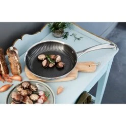 Poêle Wok 30 Cm Olympe -Peuyer Magasin 128000 2 5 Poele Wok 30 cm Olympe Baumalu