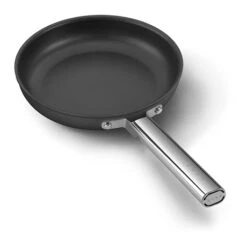 Smeg Poêle Aluminium Antiadhésive 24 Cm Noir Mat 8 Smeg Poêle Aluminium Antiadhésive 24 Cm Noir Mat -Peuyer Magasin 131016 2 2 Poele aluminium antiadhesive 24 cm noir mat Smeg