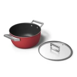 Smeg Faitout Bas Aluminium Antiadhésif 24 Cm Rouge Mat Avec Couvercle Verre Trempé -Peuyer Magasin 133003 2 1 Faitout bas aluminium antiadhesif 24 cm rouge mat avec couvercle verre trempe Smeg